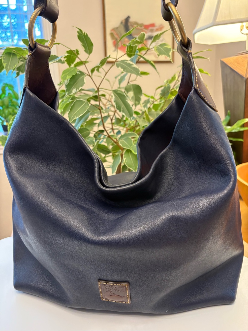 Dooney & Bourke Florentine Leather Extra Large Courtney Sac – Navy/Chestnut